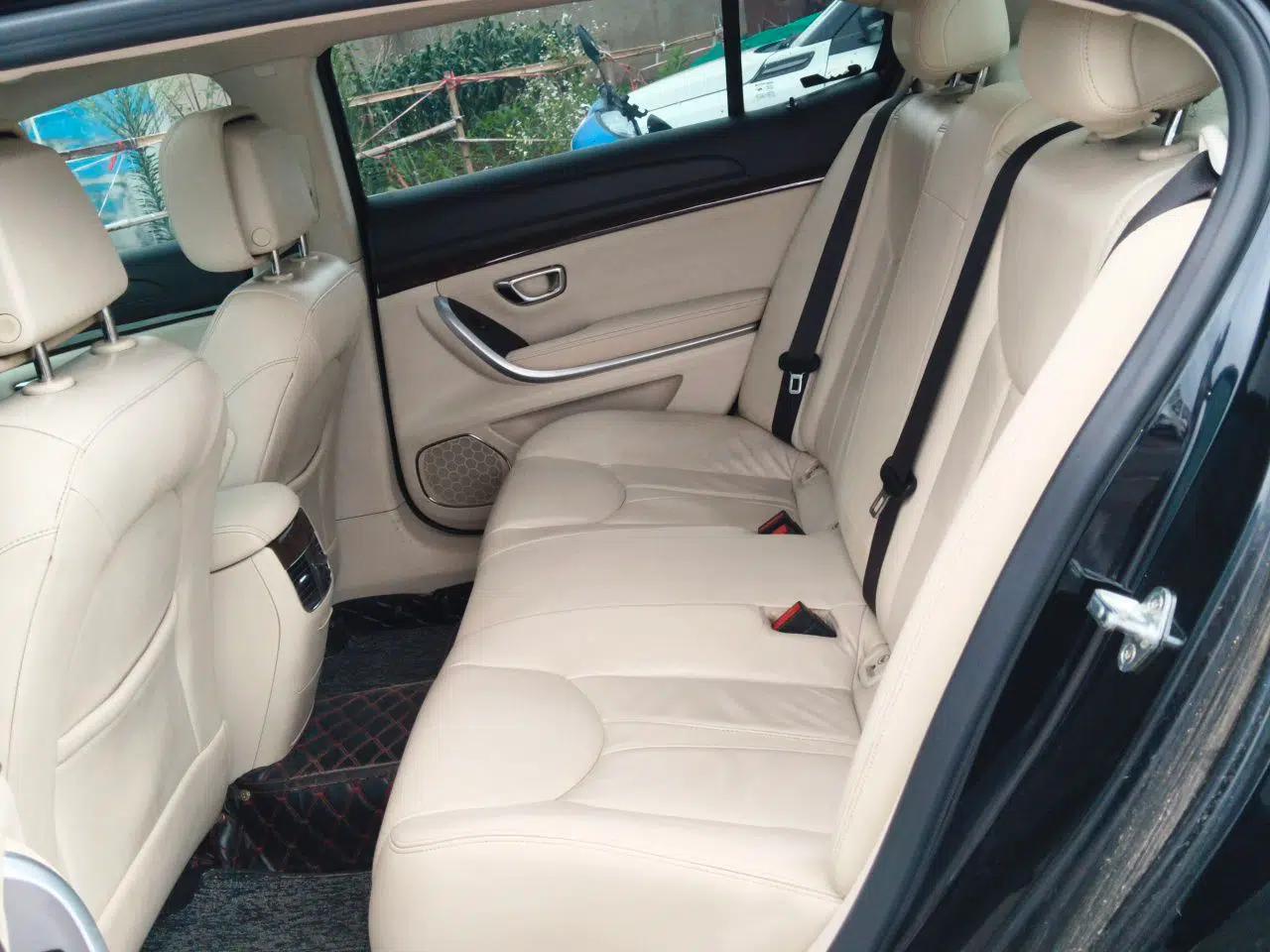 Roewe e950 2017 50T Hybrid Connected Executive Edition — миниатюра 17