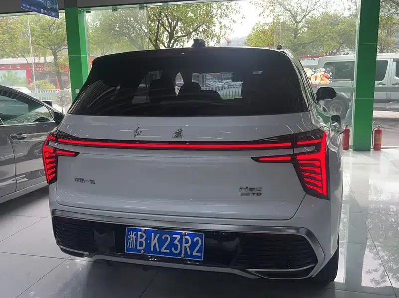 Hongqi HS3 2023 1.5T Goodness Edition — миниатюра 5