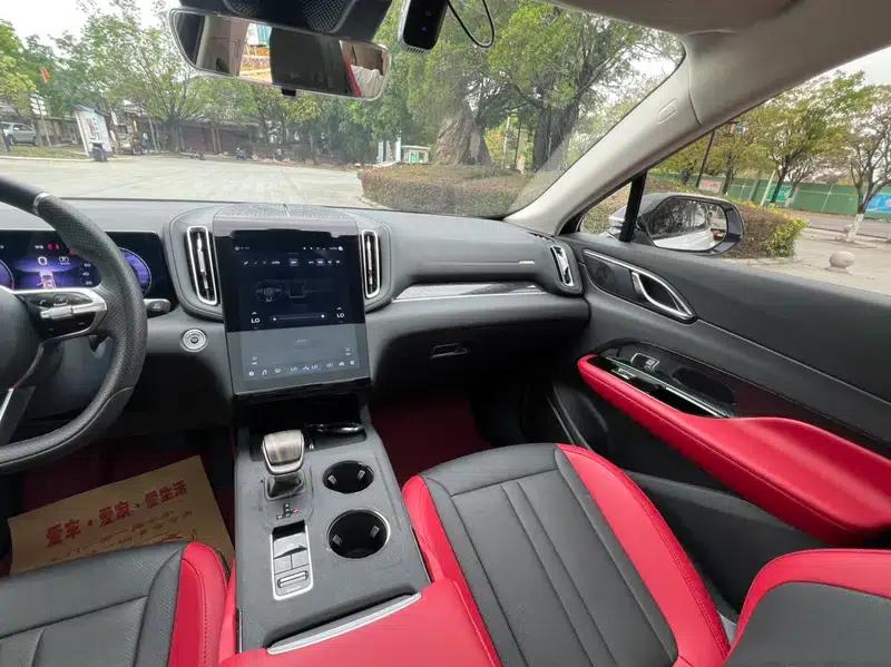 Hongqi HS3 2023 1.5T Goodness Edition — миниатюра 12