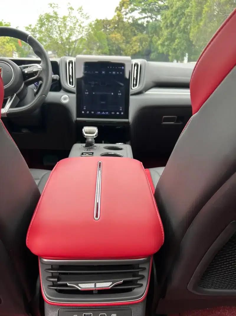 Hongqi HS3 2023 1.5T Goodness Edition — миниатюра 8