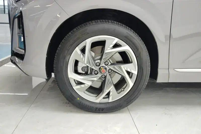 Hongqi HS3 2023 2.0T (Caiwei Edition) — миниатюра 9