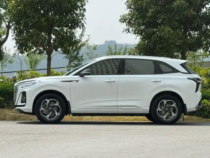 Hongqi HS3 2024 1.5T Goodness Edition — миниатюра 3