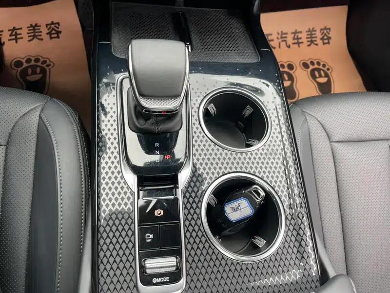 Hongqi HS3 2024 1.5T Goodness Edition — миниатюра 17