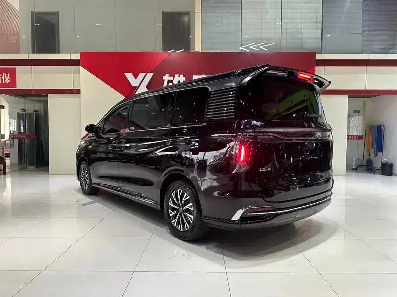 Hongqi HQ9 PHEV 2024 Four-Wheel Drive Business Edition — миниатюра 4