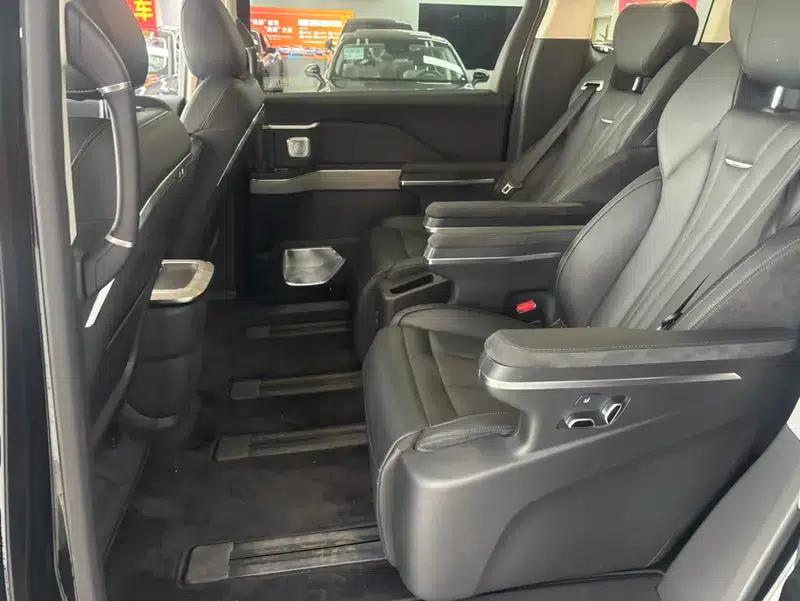 Hongqi HQ9 PHEV 2024 Four-Wheel Drive Business Edition — миниатюра 12