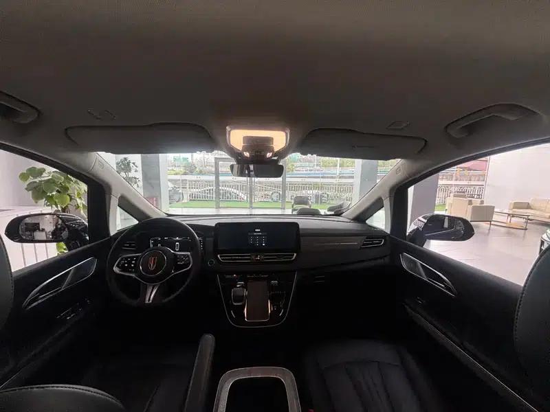 Hongqi HQ9 PHEV 2024 Four-Wheel Drive Business Edition — миниатюра 9