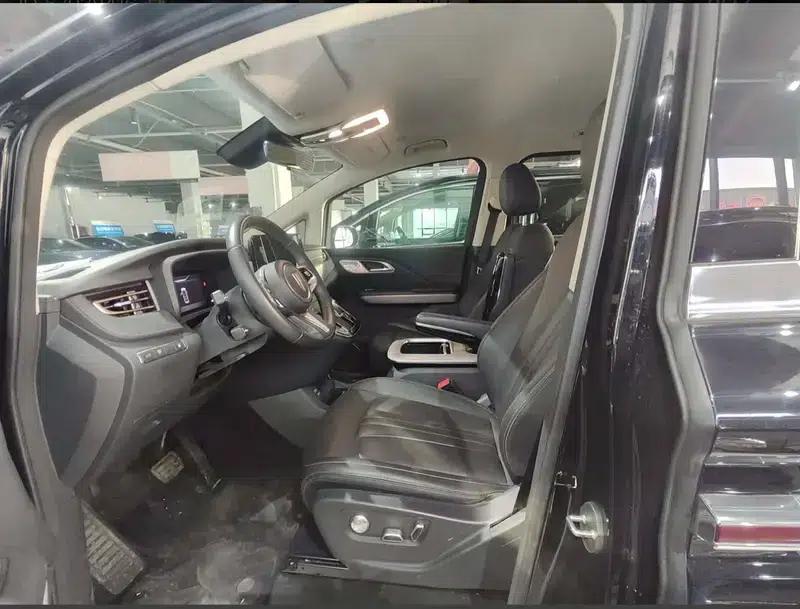 Hongqi HQ9 PHEV 2024 Four-Wheel Drive Business Edition — миниатюра 8
