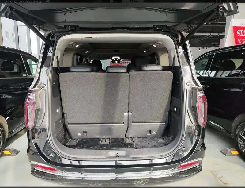 Hongqi HQ9 PHEV 2024 Four-Wheel Drive Business Edition — миниатюра 10