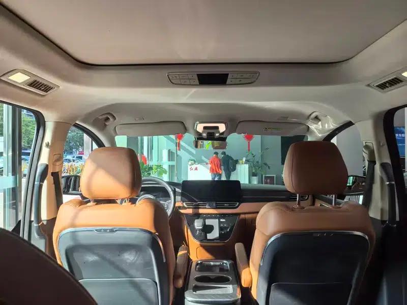 Hongqi HQ9 PHEV 2024 Four-Wheel Drive Business Edition — миниатюра 17