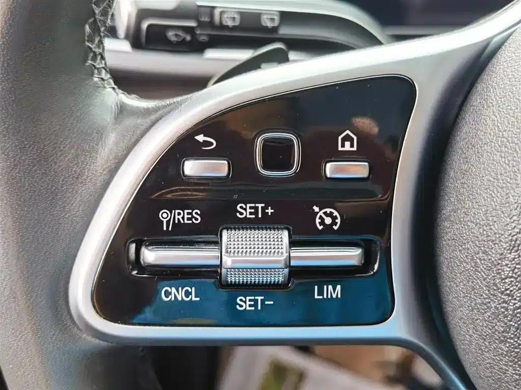 Imported Mercedes-Benz GLE 2020 facelift GLE 350 4MATIC Fashion model — миниатюра 31