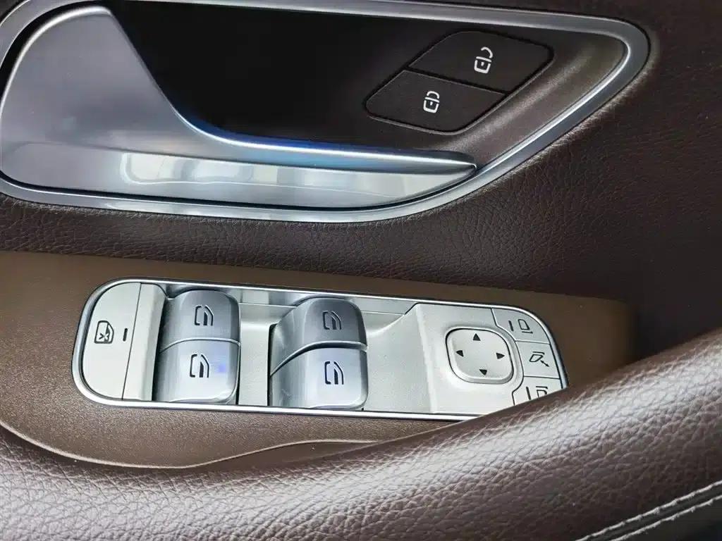 Imported Mercedes-Benz GLE 2020 facelift GLE 350 4MATIC Fashion model — миниатюра 35