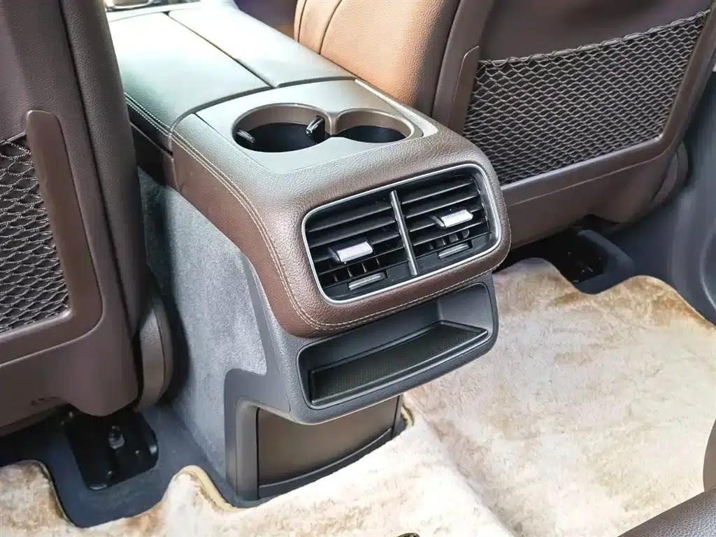 Imported Mercedes-Benz GLE 2020 facelift GLE 350 4MATIC Fashion model — миниатюра 37