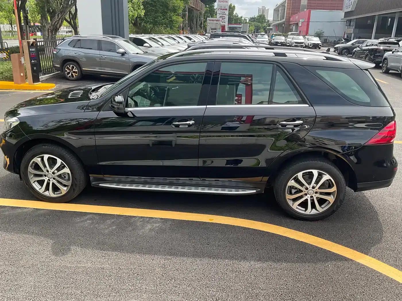 Mercedes-Benz GLE (Imported) 2017 GLE 400 4MATIC — миниатюра 20