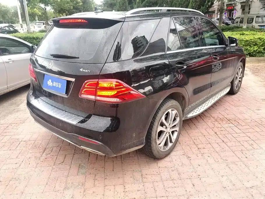 Imported Mercedes-Benz GLE 2017 GLE 320 4MATIC Dynamic — миниатюра 3
