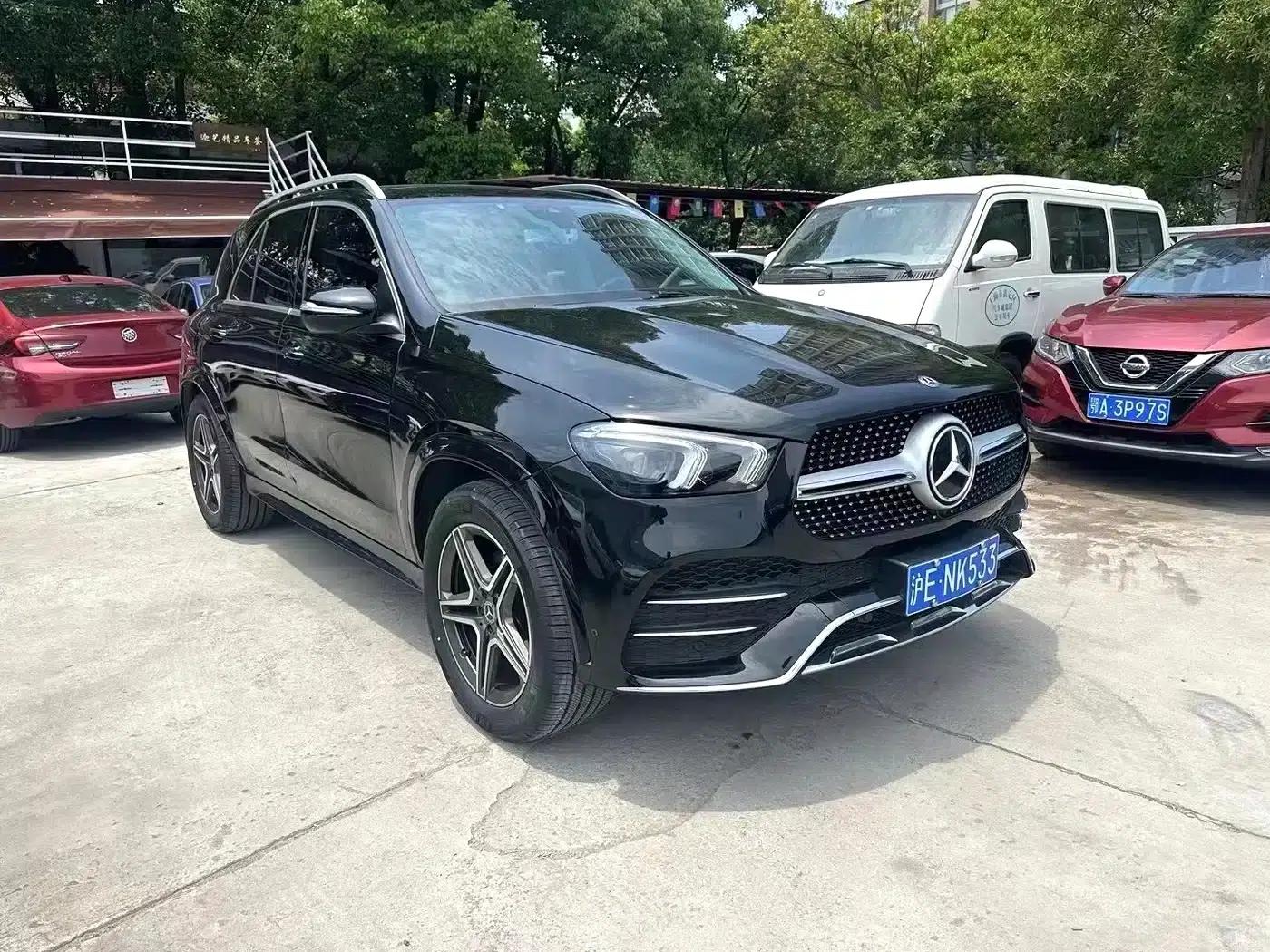 Imported Mercedes-Benz GLE 2020 facelift GLE 350 4MATIC Fashion model — миниатюра 2