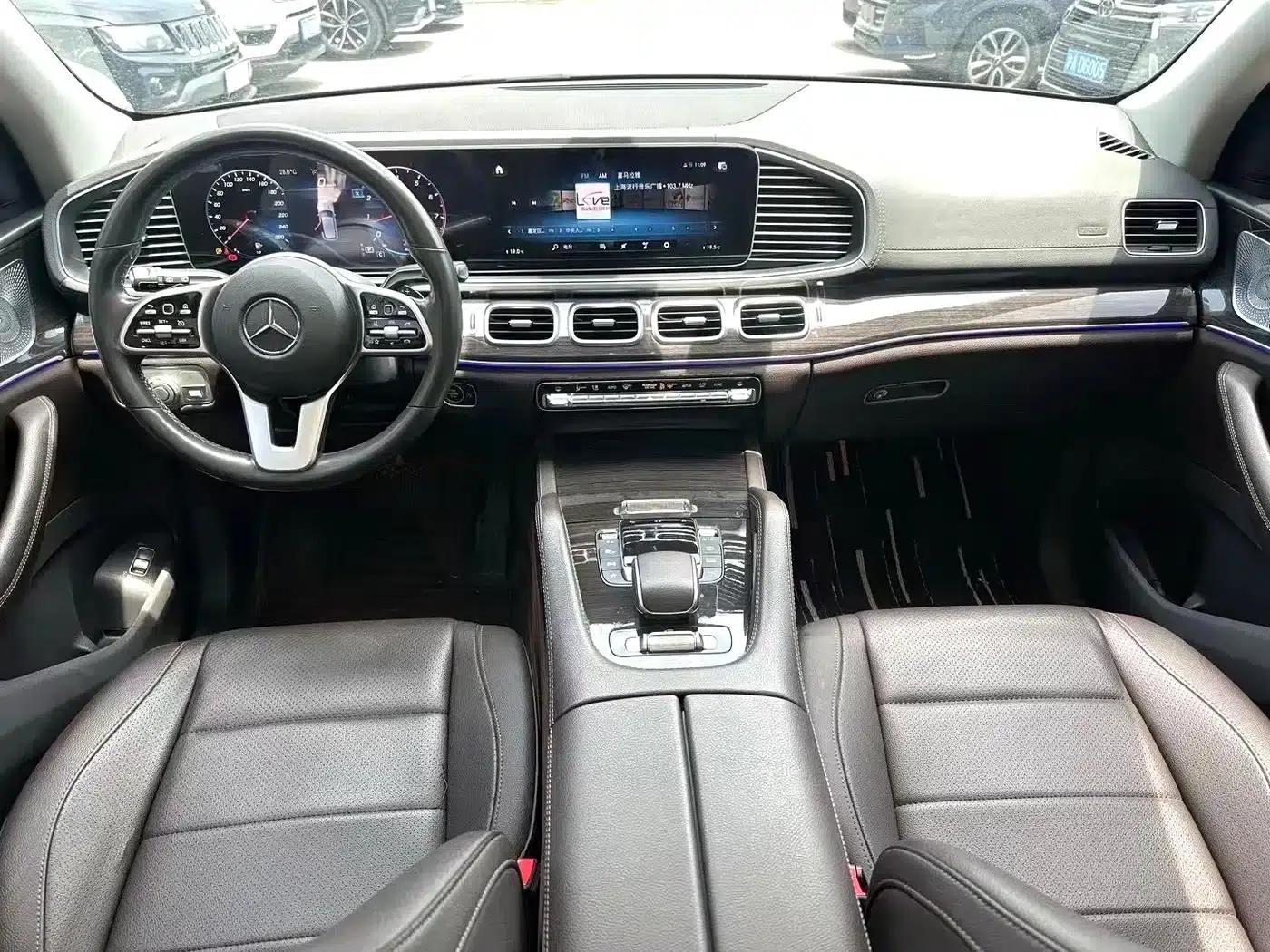 Imported Mercedes-Benz GLE 2020 facelift GLE 350 4MATIC Fashion model — миниатюра 6