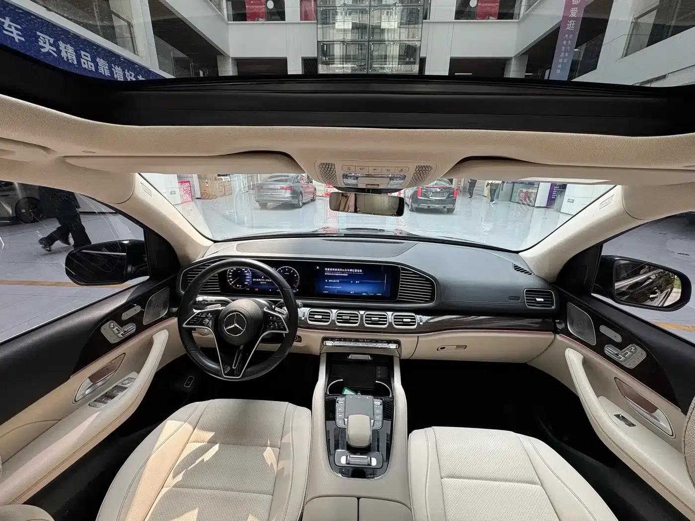 Imported Mercedes-Benz GLE 2024 GLE 350 4MATIC Fashion Model — миниатюра 12