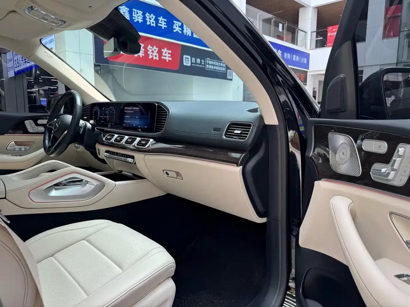 Imported Mercedes-Benz GLE 2024 GLE 350 4MATIC Fashion Model — миниатюра 16