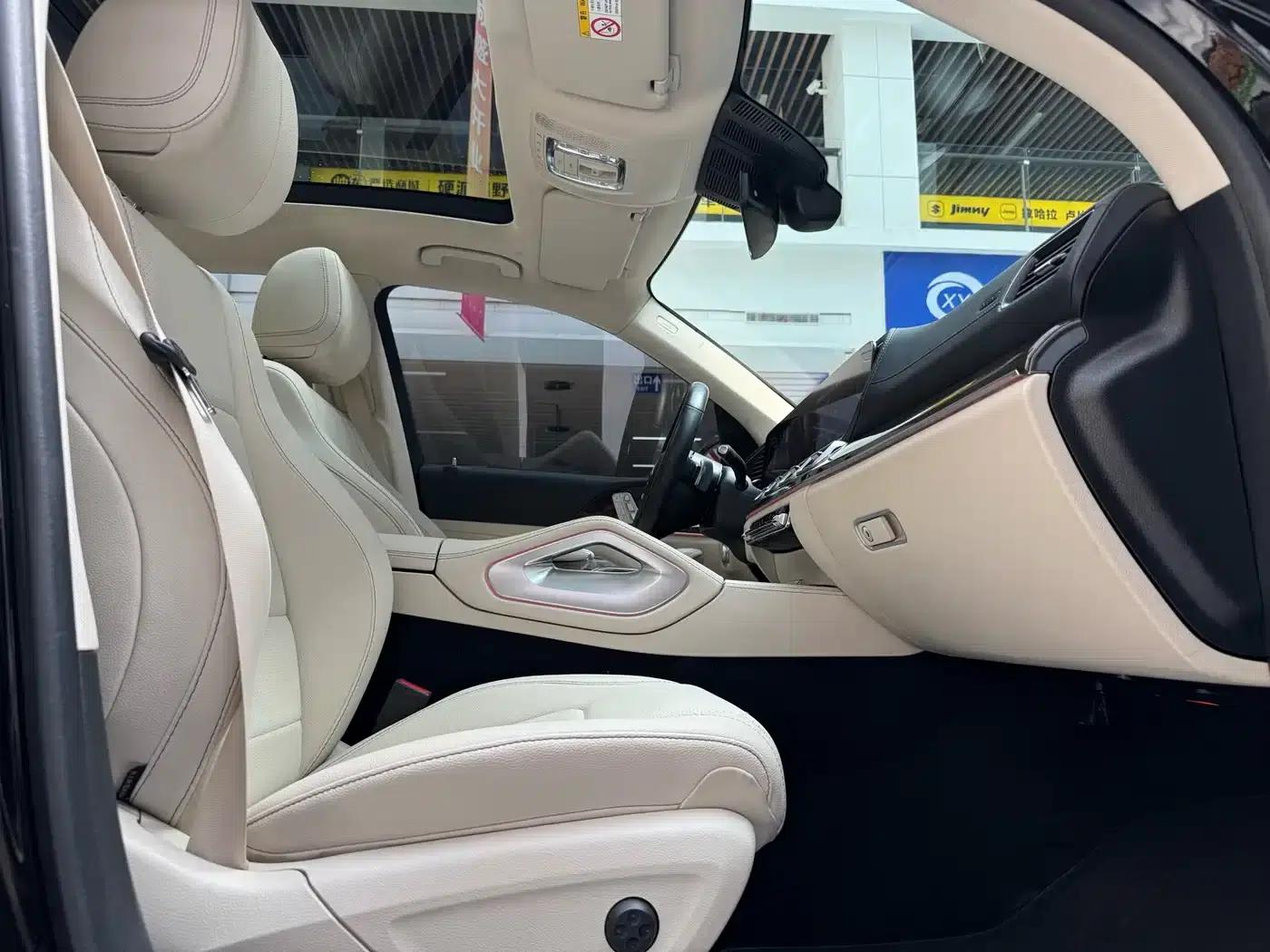 Imported Mercedes-Benz GLE 2024 GLE 350 4MATIC Fashion Model — миниатюра 17
