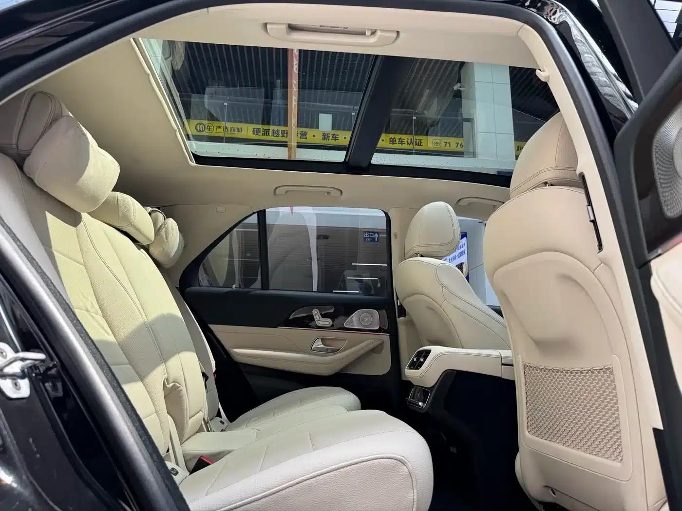 Imported Mercedes-Benz GLE 2024 GLE 350 4MATIC Fashion Model — миниатюра 19