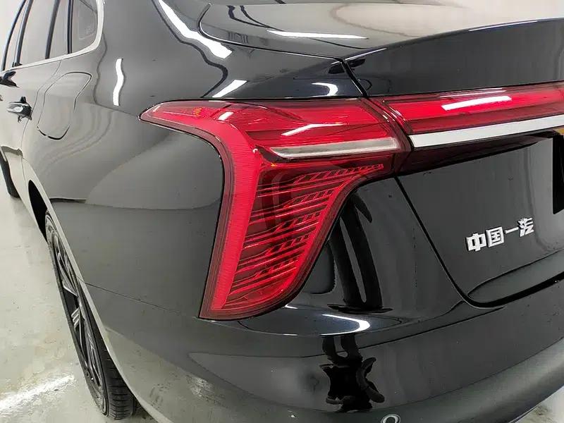 Hongqi H5 PHEV 2025 Model 170 Super Hybrid — миниатюра 13