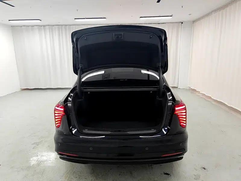 Hongqi H5 PHEV 2025 Model 170 Super Hybrid — миниатюра 20