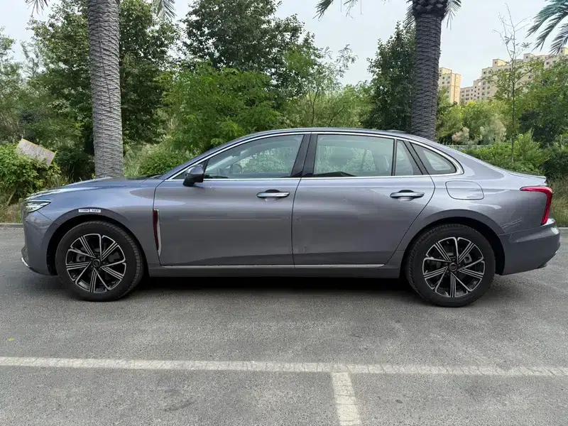 Hongqi H5 PHEV 2025 Model 170 Super Hybrid — миниатюра 4