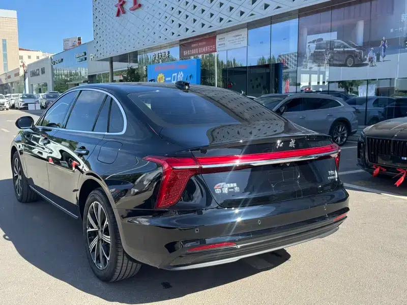 Hongqi H5 PHEV 2025 Model 170 Super Hybrid — миниатюра 4