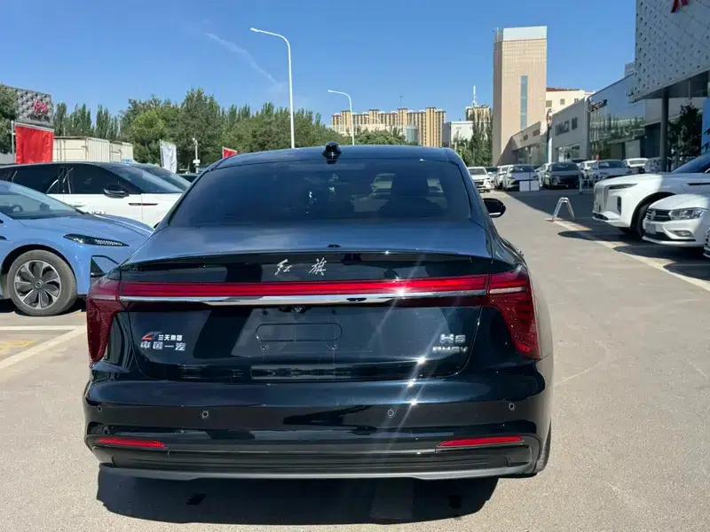 Hongqi H5 PHEV 2025 Model 170 Super Hybrid — миниатюра 5