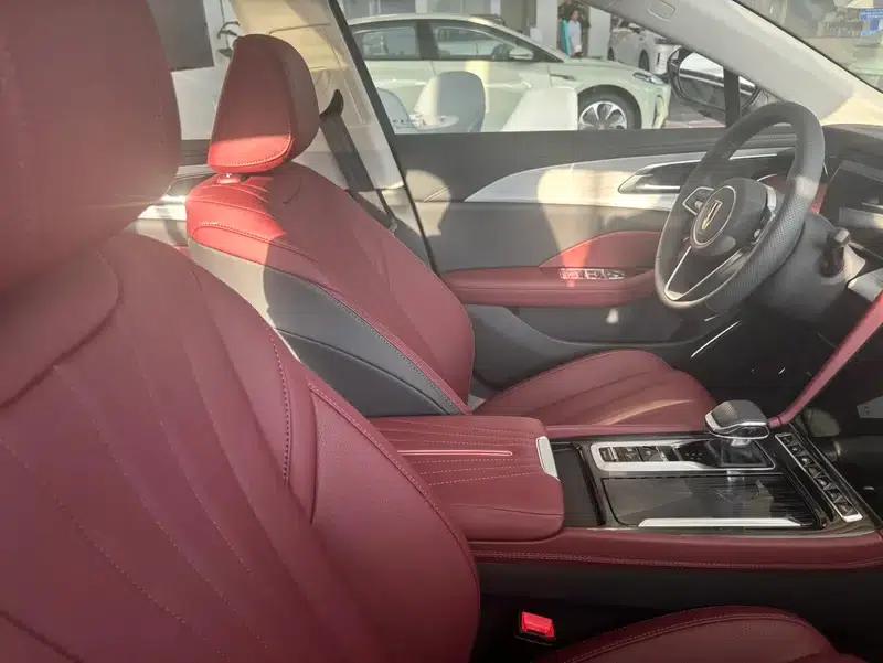 Hongqi H5 PHEV 2025 130 Super Hybrid Edition — миниатюра 8