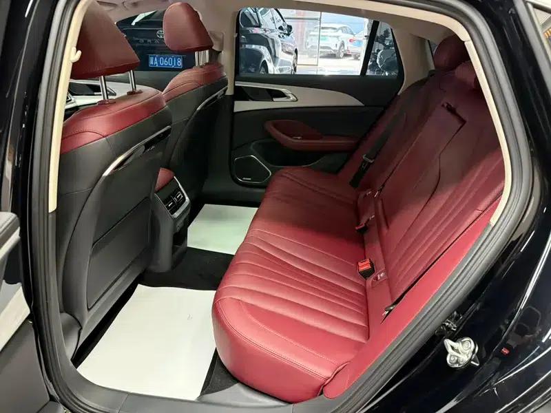 Hongqi H5 PHEV 2025 130 Super Hybrid Edition — миниатюра 16