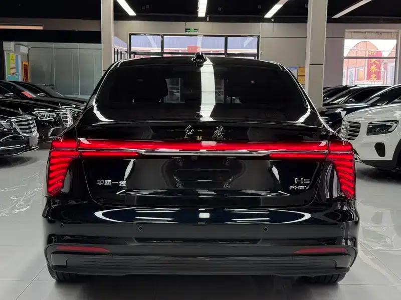 Hongqi H5 PHEV 2025 130 Super Hybrid Edition — миниатюра 3