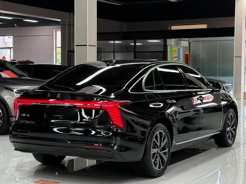 Hongqi H5 PHEV 2025 130 Super Hybrid Edition — миниатюра 4