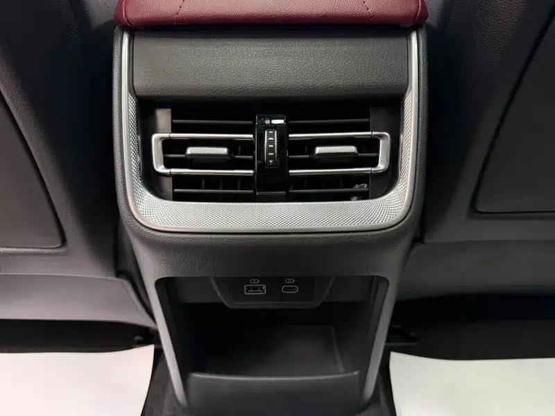Hongqi H5 PHEV 2025 130 Super Hybrid Edition — миниатюра 5