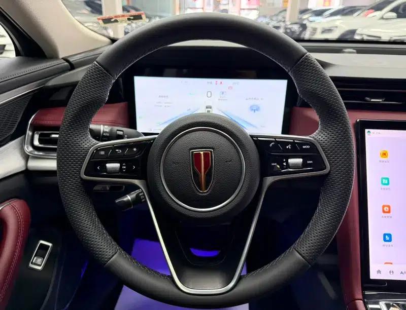 Hongqi H5 PHEV 2025 130 Super Hybrid Edition — миниатюра 9