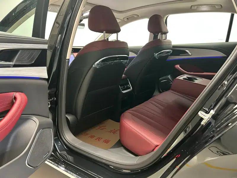 Hongqi H5 PHEV 2025 Model 170 Super Hybrid — миниатюра 8