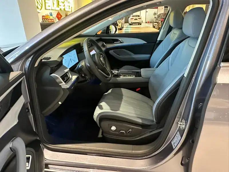 Hongqi H5 PHEV 2025 Model 170 Super Hybrid — миниатюра 11