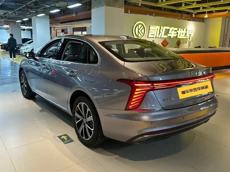 Hongqi H5 PHEV 2025 Model 170 Super Hybrid — миниатюра 4