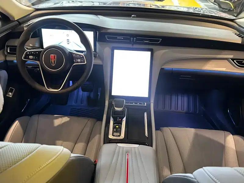 Hongqi H5 PHEV 2025 Model 170 Super Hybrid — миниатюра 9