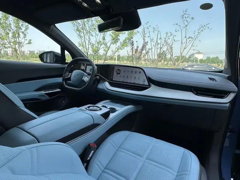 Hongqi Tiangong 08 2025 730 Rear-Wheel Drive Smart Selection Edition — миниатюра 14