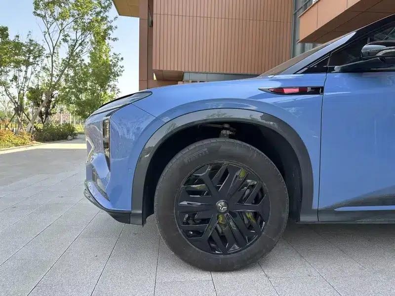 Hongqi Tiangong 08 2025 730 Rear-Wheel Drive Smart Selection Edition — миниатюра 4