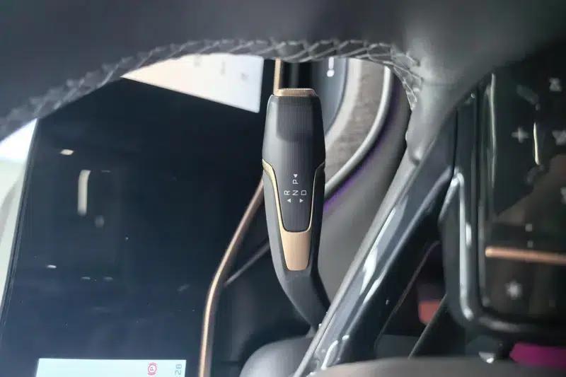 Hongqi Tiangong 08 2025 680 Ultra 4WD Edition — миниатюра 11
