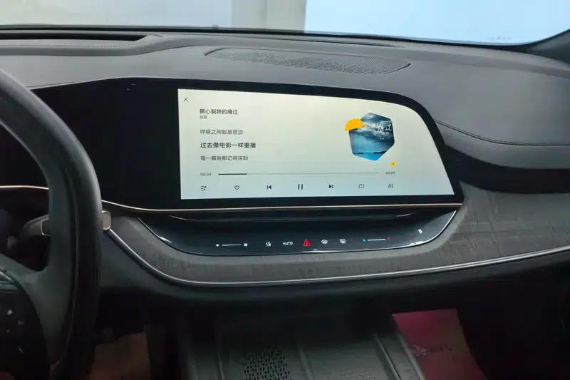 Hongqi Tiangong 08 2025 680 Ultra 4WD Edition — миниатюра 13