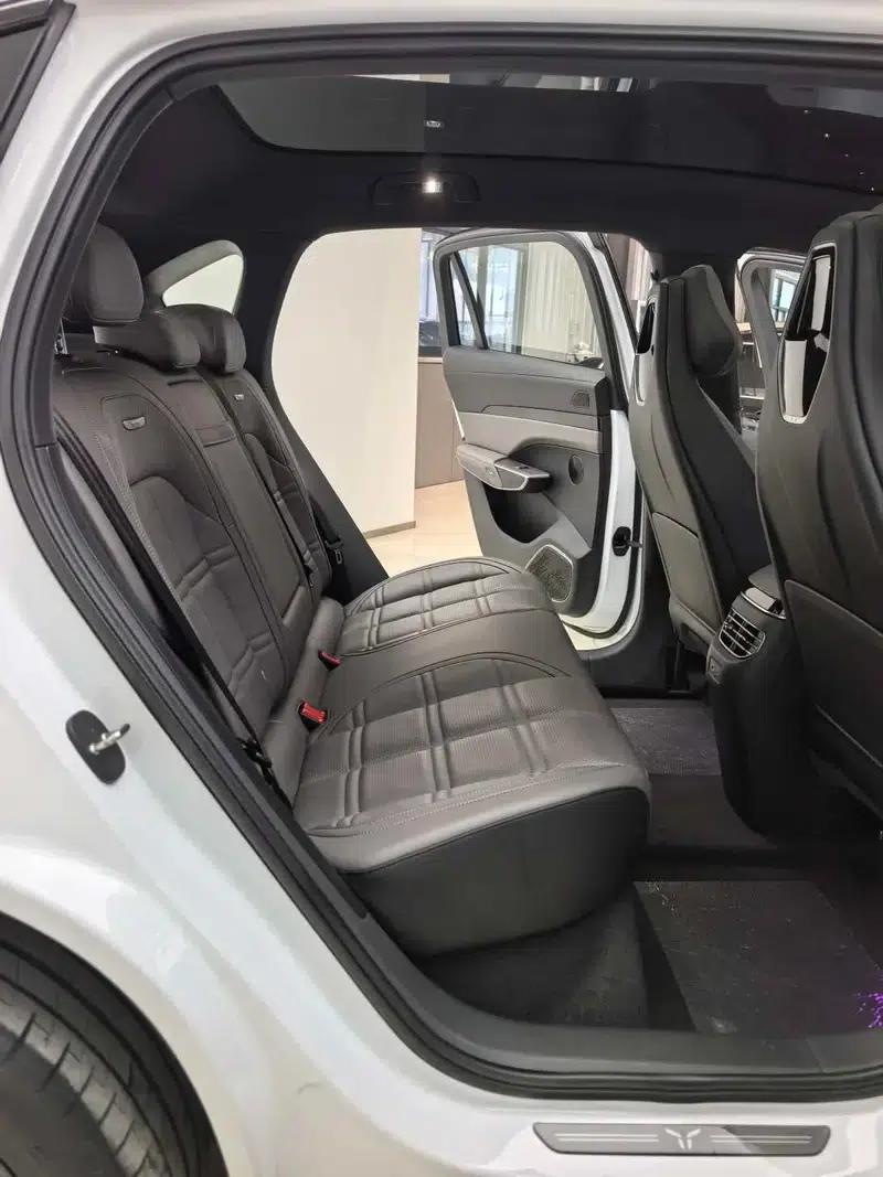 Hongqi Tiangong 08 2025 680 4WD Smart Selection Edition — миниатюра 7