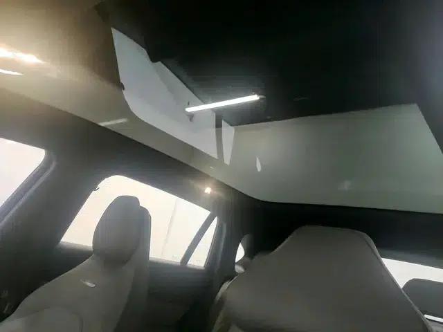 Hongqi Tiangong 08 2025 Model, 4WD, 5-seater, Pure Electric, Factory Customized Edition — миниатюра 19