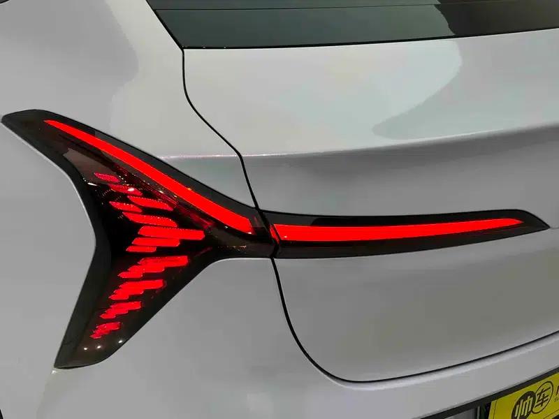 Hongqi Tiangong 05 2025 750 Smart Selection Edition — миниатюра 9