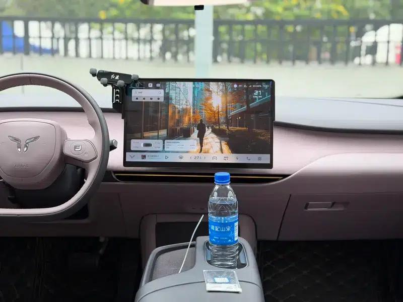 Hongqi Tiangong 05 2025 Model 550 Edition — миниатюра 10