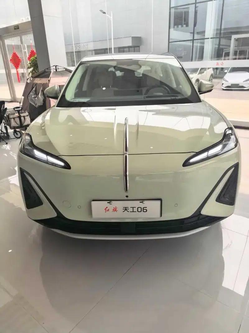 Hongqi Tiangong 06 2025 Model 520 Smart Selection Edition — миниатюра 2