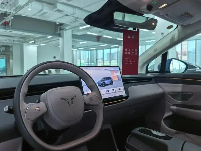 Hongqi Tiangong 06 2025 660 AWD Smart Selection Edition — миниатюра 5