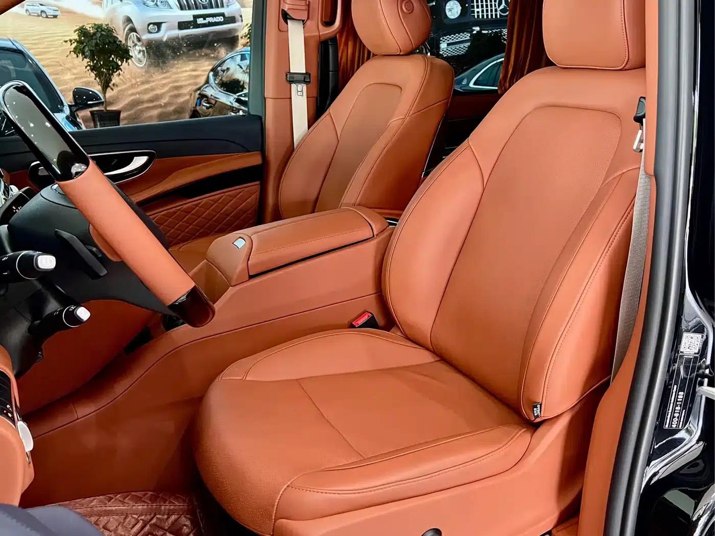 Mercedes-Benz V-Class 2021 V 260 L Long Wheelbase Premium Edition — миниатюра 6